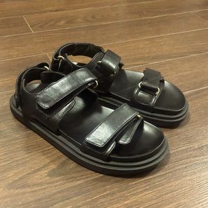 ZARA 80s/90s Mom Style Sandals